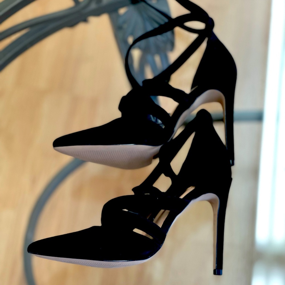 Aldo Women Lace Up Heels.